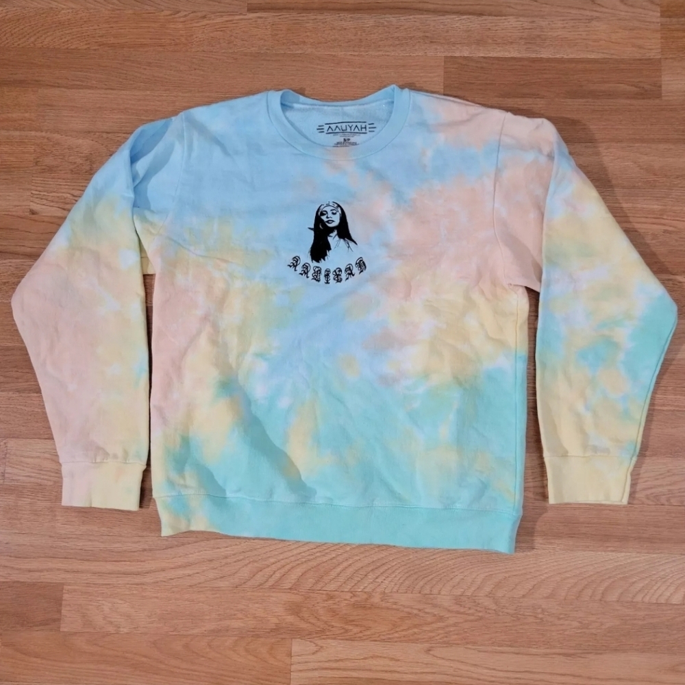 90s R&B Singer Aaliyah Retro Graphic Tie Dye Crewneck Sweatshirt Size Small